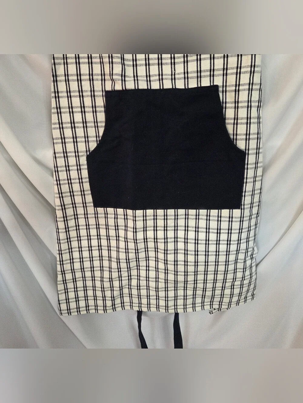 10 Studio Cream/Navy Plaid/ Checked Kitchen Cotton Apron with Pocket NWT